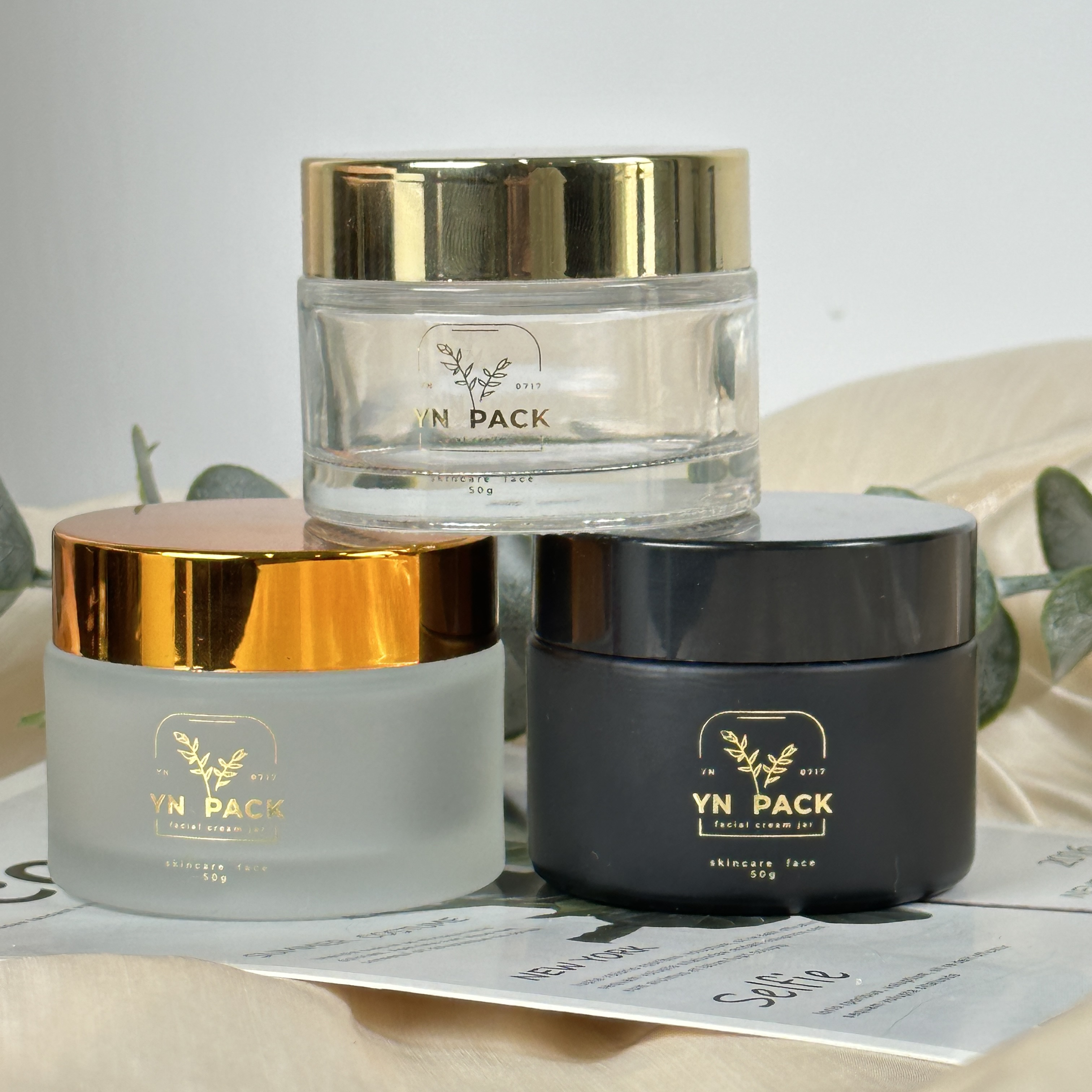 Luxury Skincare Bottles - luxury glass jar Wholesa frosted glass