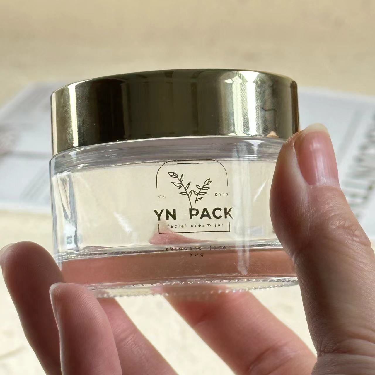 luxury glass jar Wholesa frost – Luxury Skincare Bottles recenzja i cena